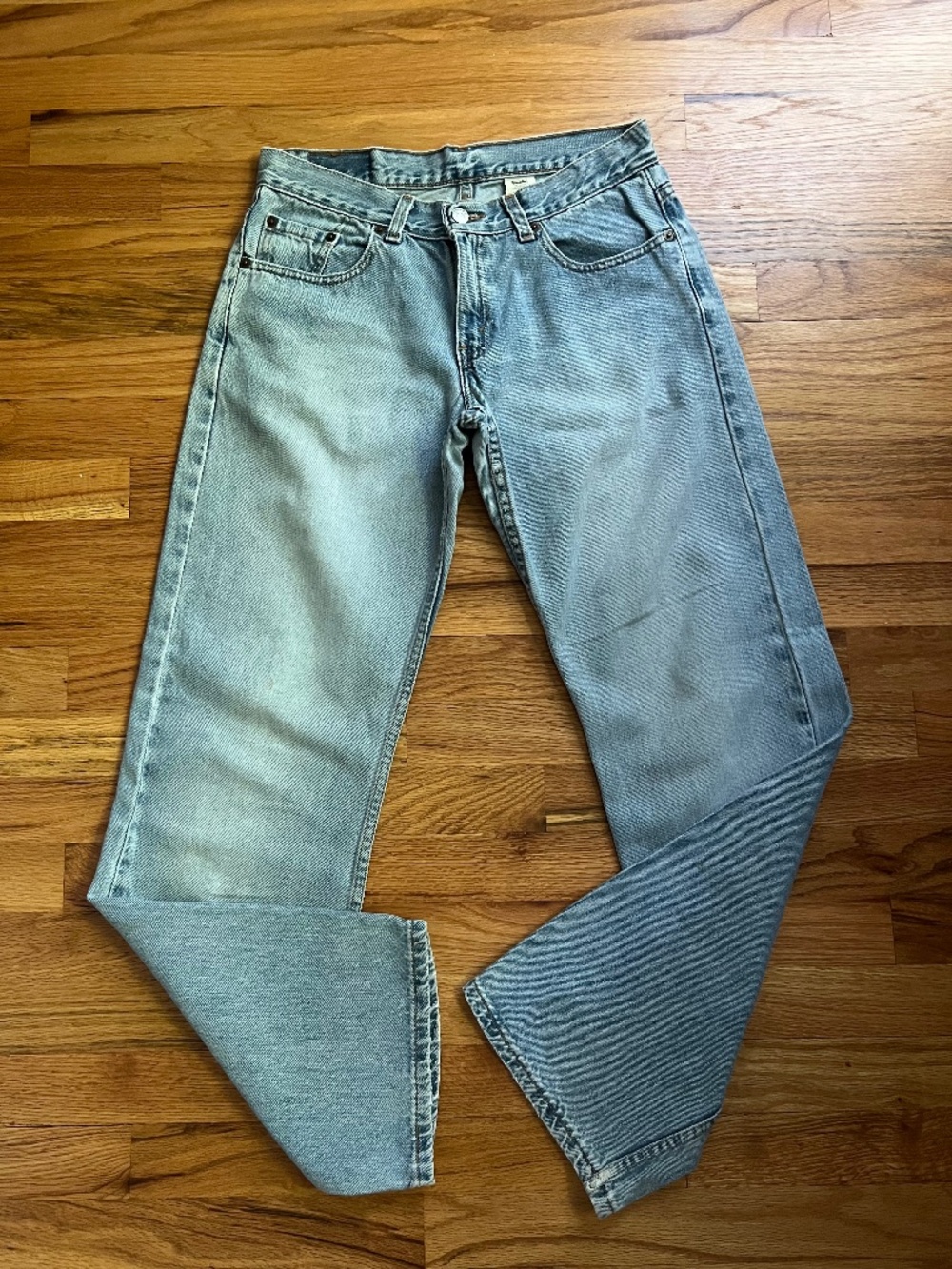 Vintage Levi’s 522 super low,loose fit,faded 100% cotton women’s 7jr USA!